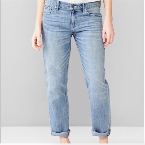 GAP Light Wash Sexy Boyfriend Jeans - Picture 1 of 7